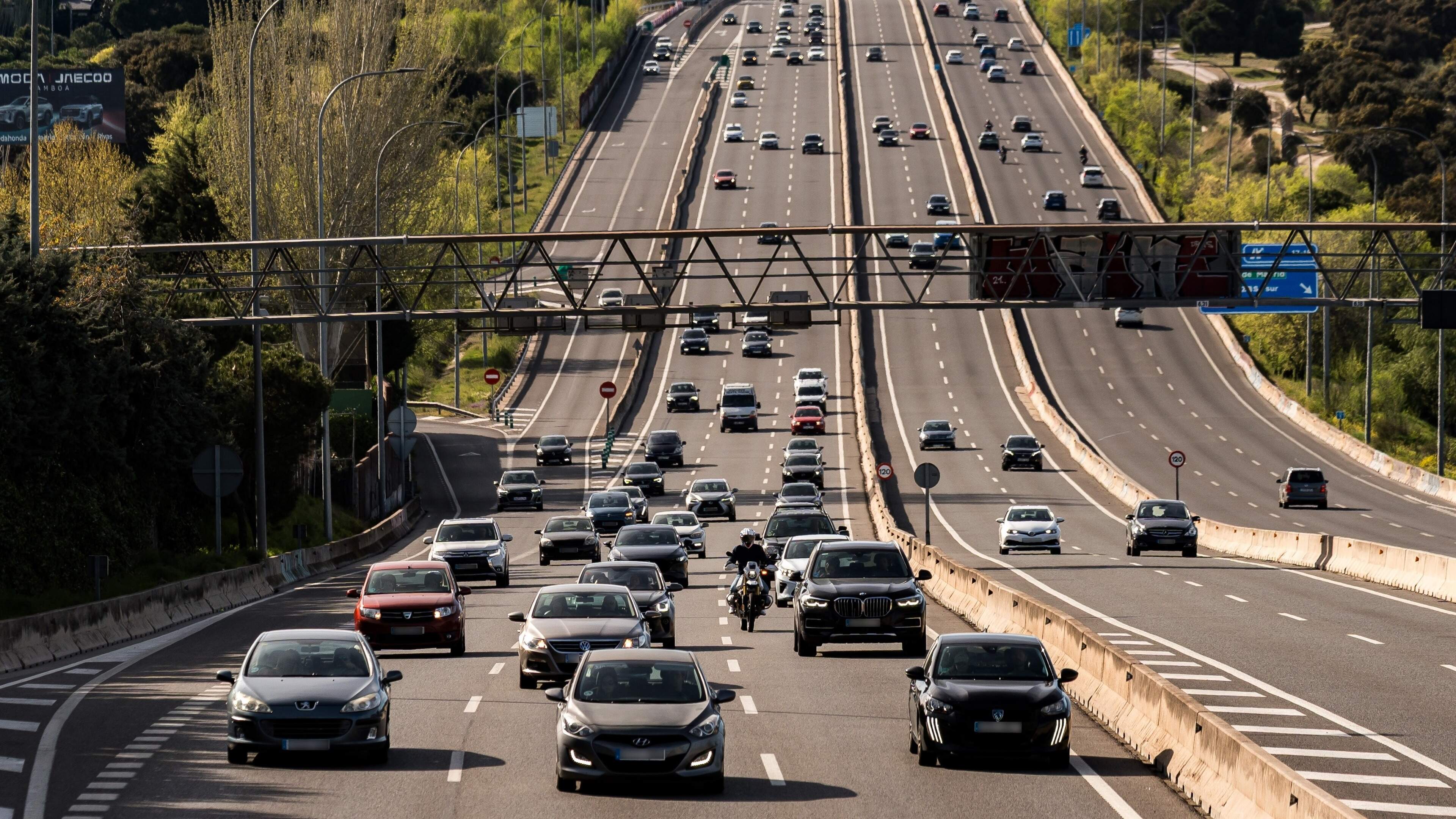Zo ben je fraudeurs te slim af: hier moet je op letten als je in bekende Europese vakantieoorden bent
